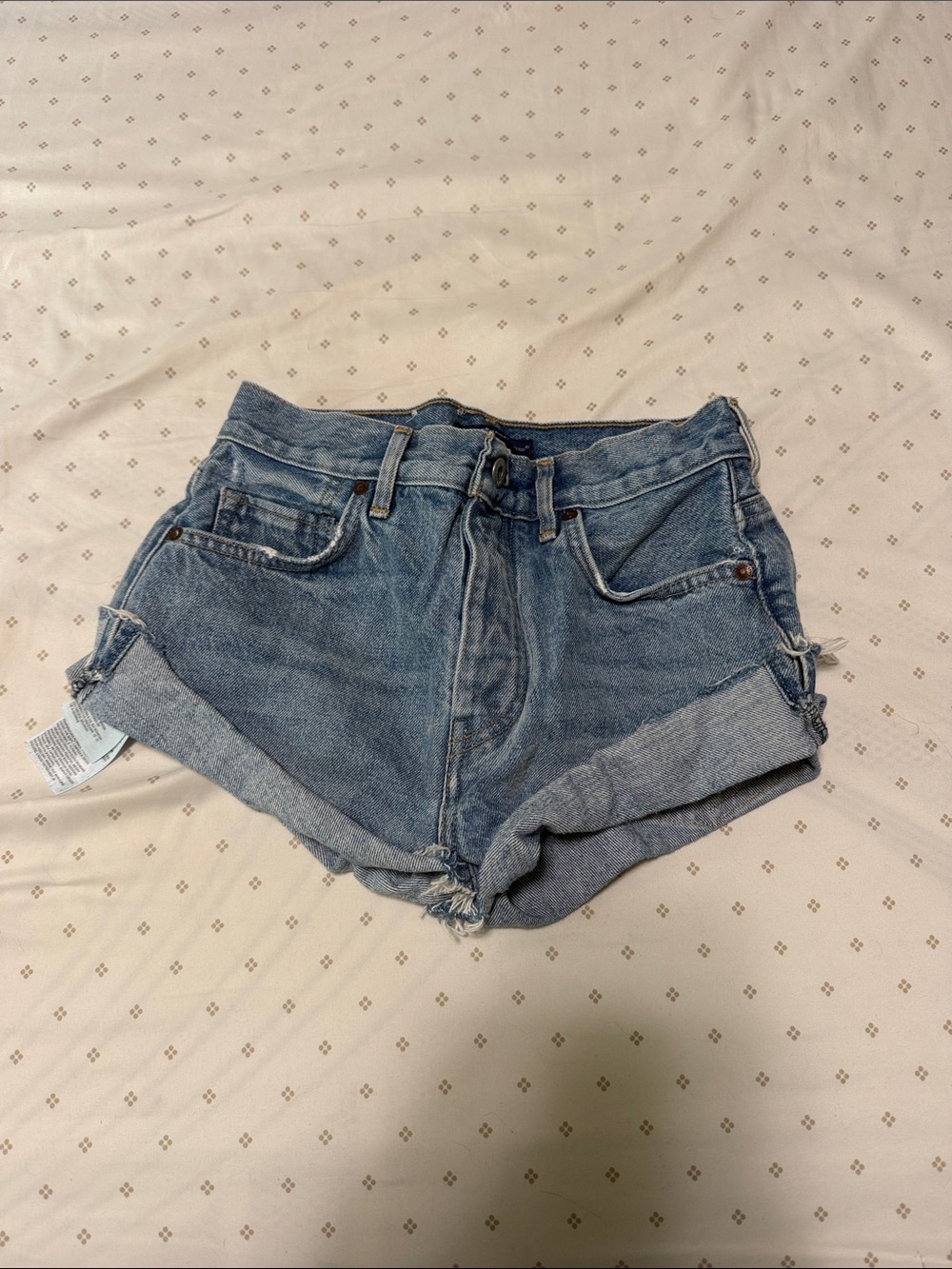 Black tab Levi’s